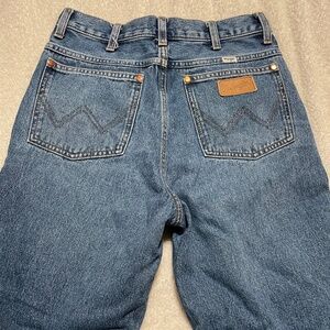 Wrangler Jeans - Medium Wash - 28 (fit like a 26)